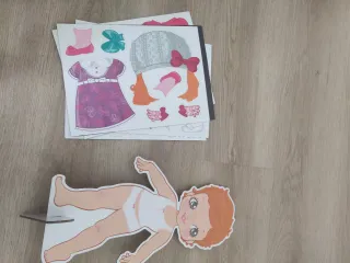 Juego magnético Viste a Emma
