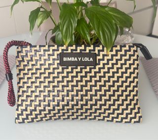 Bolso de mano Bimba y Lola beige y azul