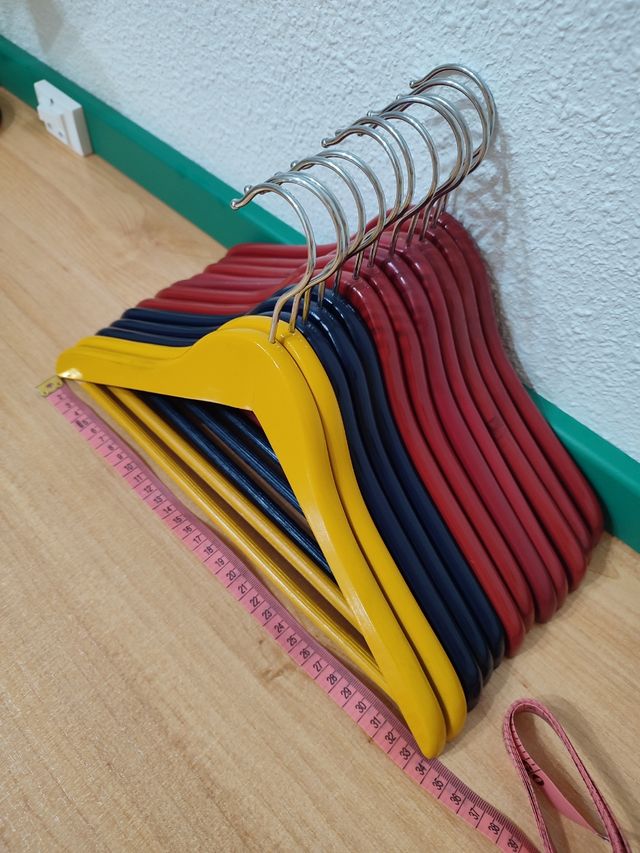 12 Perchas Infantiles Ropa Madera