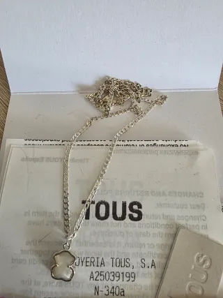 Conjunto cadena,colgante, pendientes Tous y colgan