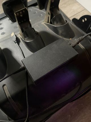 Volante Logitech con Pedales y Palanca