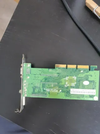 Tarjeta Gráfica Nvidia GeForce 2 MX200
