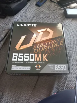 Placa Base Gigabyte B550M K