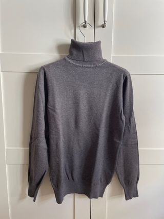 Jersey cuello vuelto gris