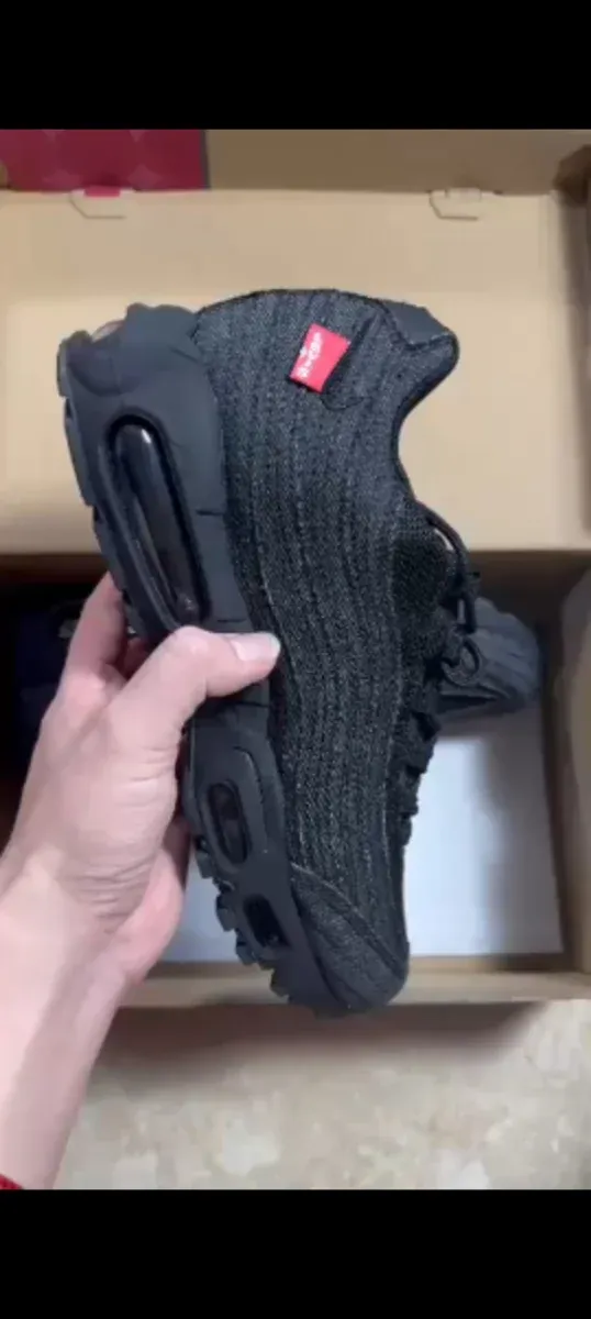 Nike Air Max 95 OG x Levis Negro