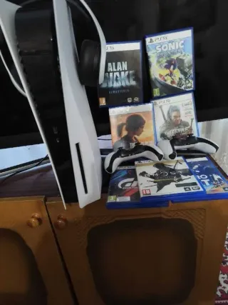 Consola PlayStation 5 + 7 Juegos