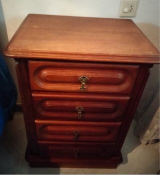 Comodini in legno e marmo
