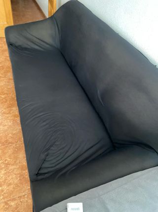 Sofá de cuero negro