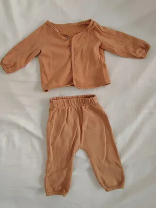 Completo bimbo cotone color caramello