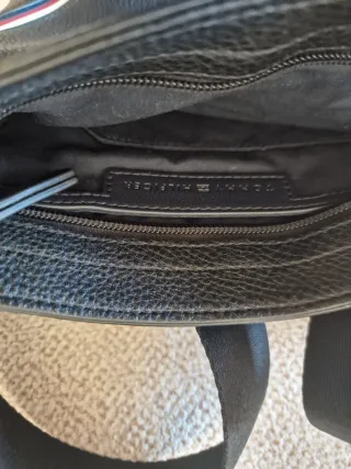 Bandolera Tommy Jeans Negra Hombre
