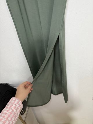 Falda larga Bershka verde oliva