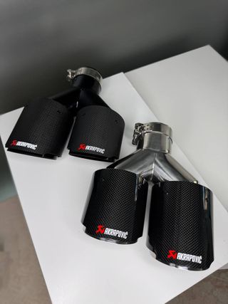 Cola de escape doble carbono Akrapovič