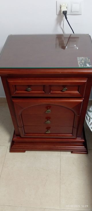 Muebles de dormitorio madera aciza
