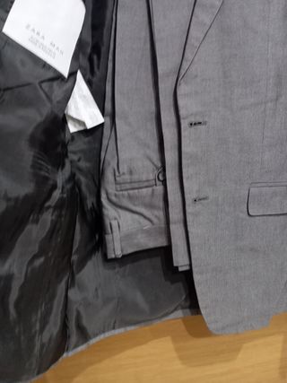 Traje de hombre gris