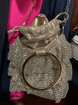 Bolso de fiesta dorado y plateado