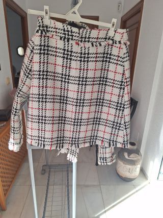 Traje Sfera Chaqueta y Falda Invierno