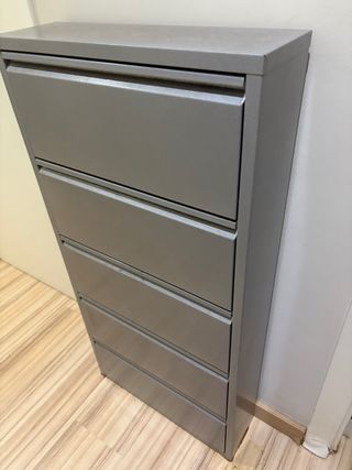 Porta scarpiera grigio metallizzato, con 5 scomparti