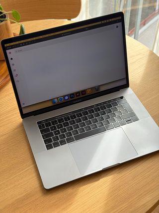 MacBook Pro Touchbar i7 