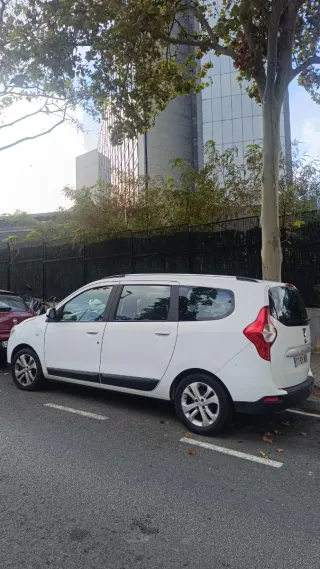 Alquiler de coches en Barcelona por día y por sema