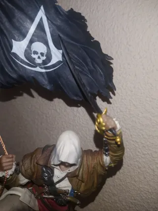 Figura Assassin's Creed con Bandera Pirata
