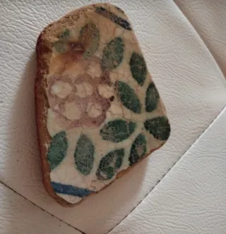 Frammento ceramica decorata mare