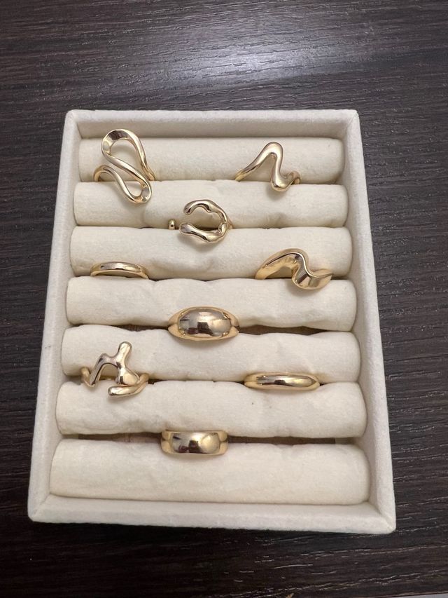 Set 9 anelli oro e contenitore