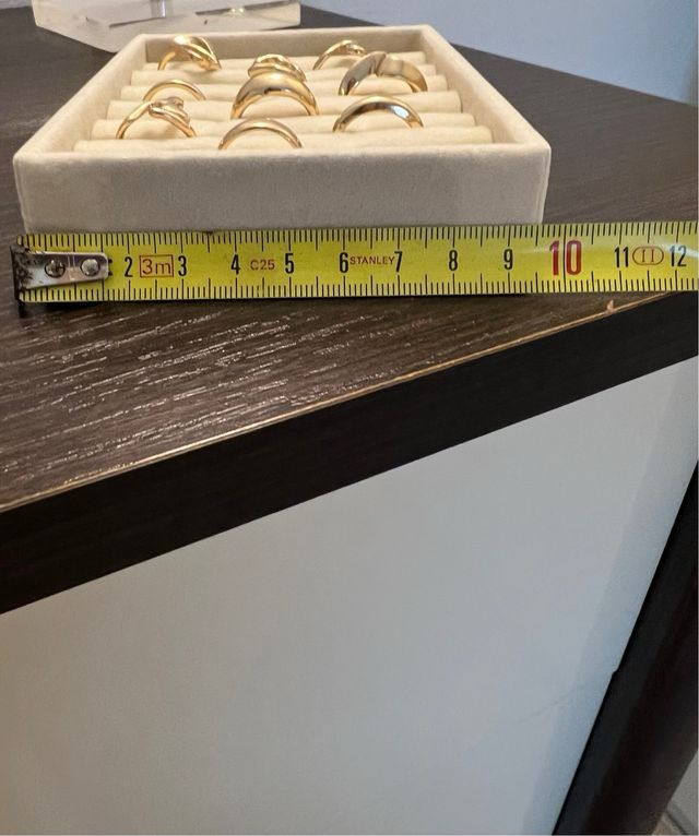 Set 9 anelli oro e contenitore