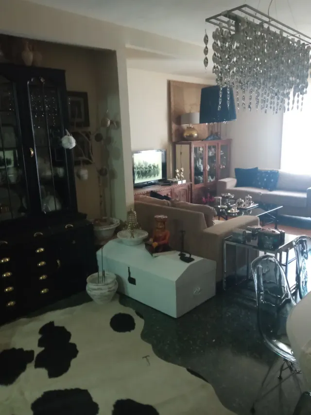 Piso céntrico en venta semi amueblado 