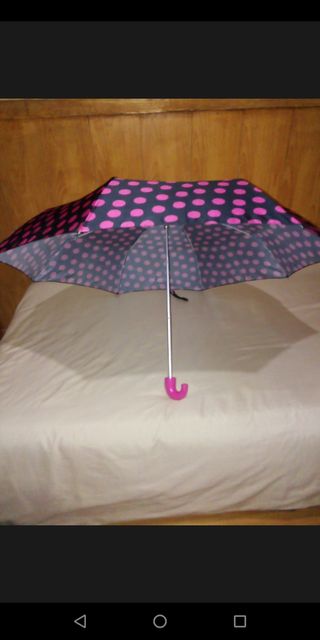 Paraguas Bimba y Lola lunares rosa