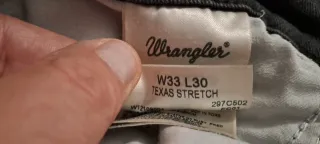 Jeans Wrangler neri W33 L30 IT 48