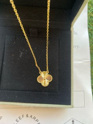 Collar Van Cleef & Arpels Alhambra Dorado