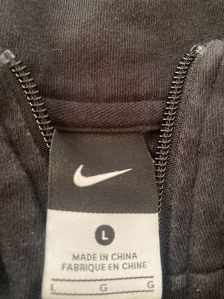 Giacca Nike nera con zip