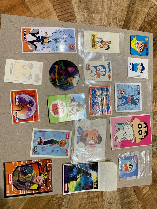 Pegatinas y cromos varios
