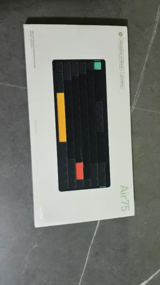 Teclado Mecánico NuPhy Air75 Negro