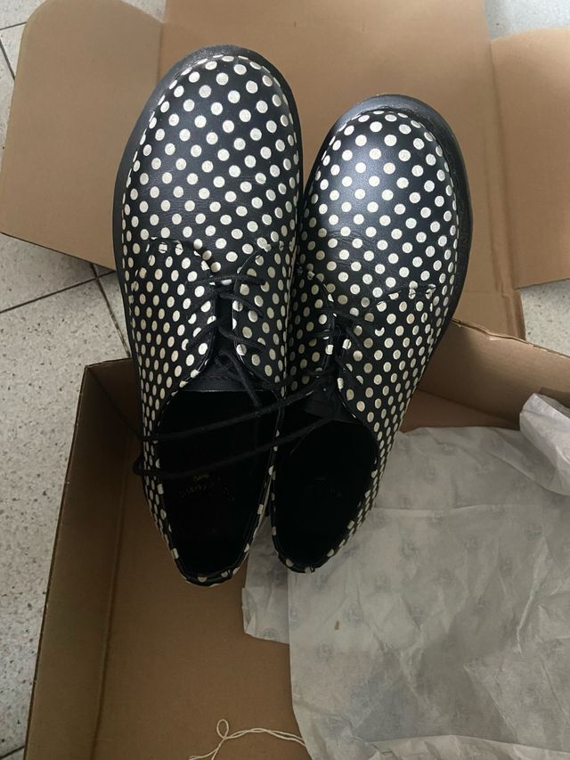 Dr Martens lunares negros y blancos talla 41
