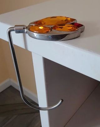 Gancio porta borsa da tavolo Brandan