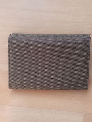 Monedero Mandarina Duck color caqui.