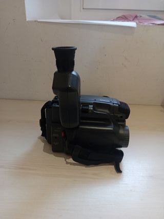 Videocámara Mitsubishi Negra