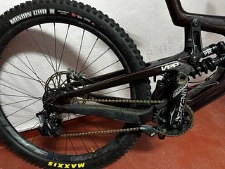 SANTA CRUZ V10