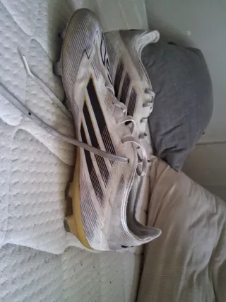 Botas de fútbol Adidas F50 AG/FG