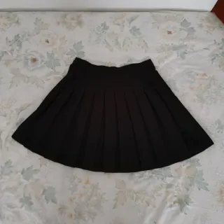 Falda tableada negra