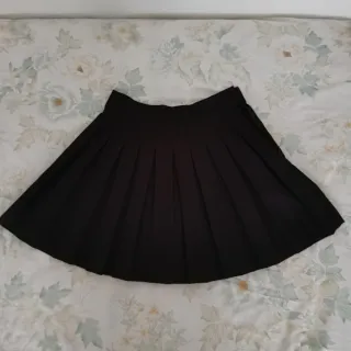 Falda tableada negra