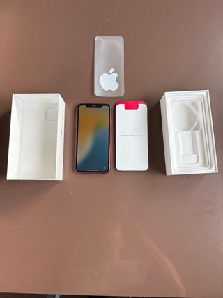 iPhone 11 128 GB Rojo