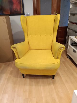 Butacón orejero tela lavable amarillo. 