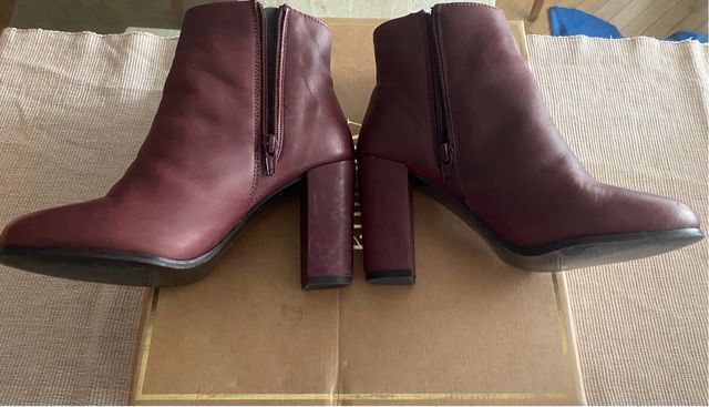 Botines Apolina cuero napa burdeos