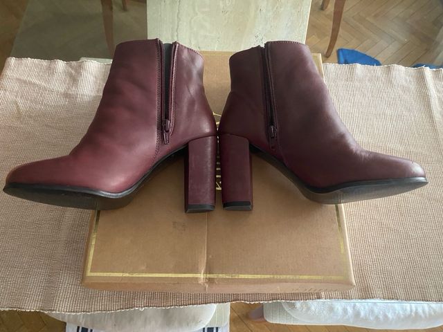 Botines Apolina cuero napa burdeos