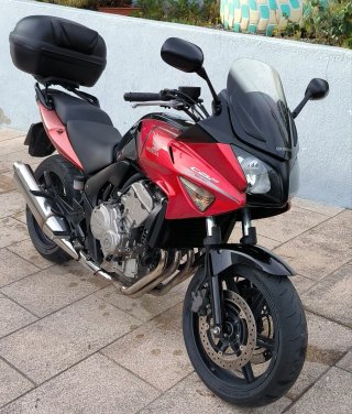 Honda CBF 600 S Roja