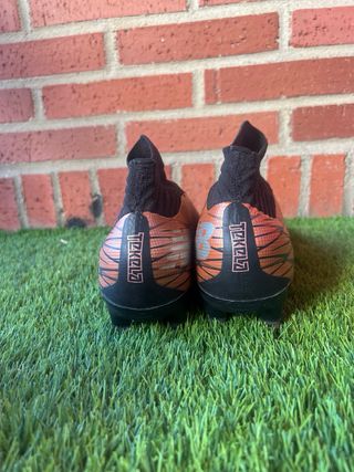 Botas de fútbol New Balance Naranja