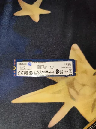 Kingston NV2 SSD 1TB PCIe 4.0 NVMe M.2