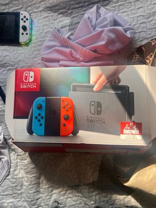 Nintendo Switch in bianco e nero